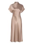 Alivia Short Sleeve Satin Midi Dress Knælang Kjole Cream Malina