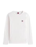 Tjm Reg Badge Tee Ls Tops T-Langærmet Skjorte Cream Tommy Jeans