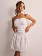 Only - Mininederdele - Bright White - Onllou Life Emb Flowy Skirt Ptm ...