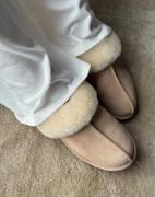 UGG - Beige - W Scuffette II