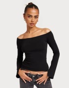 Nelly - Sort - Off Shoulder Slit Top