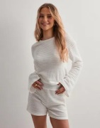 Pieces - Hvid - Pcmanilla Hw Loose Shorts Jrs Mm