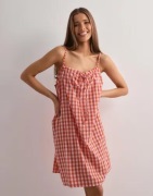 Vero Moda - Ternet/Stribet - Vmothea Sl Short Dress Wvn Ga