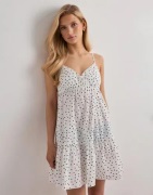 Nelly - Hvid - Lace Detail Dress